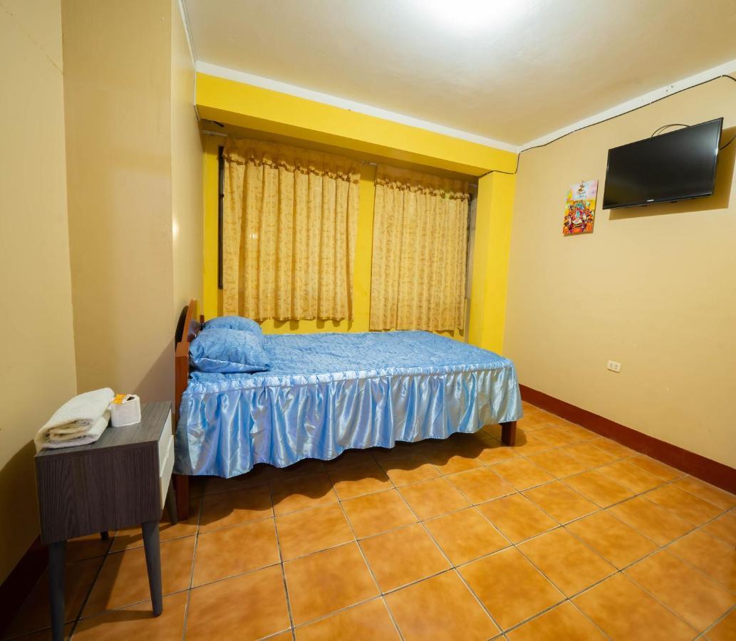 Hotel Hostal Tarapaca Huánuco Zewnętrze zdjęcie