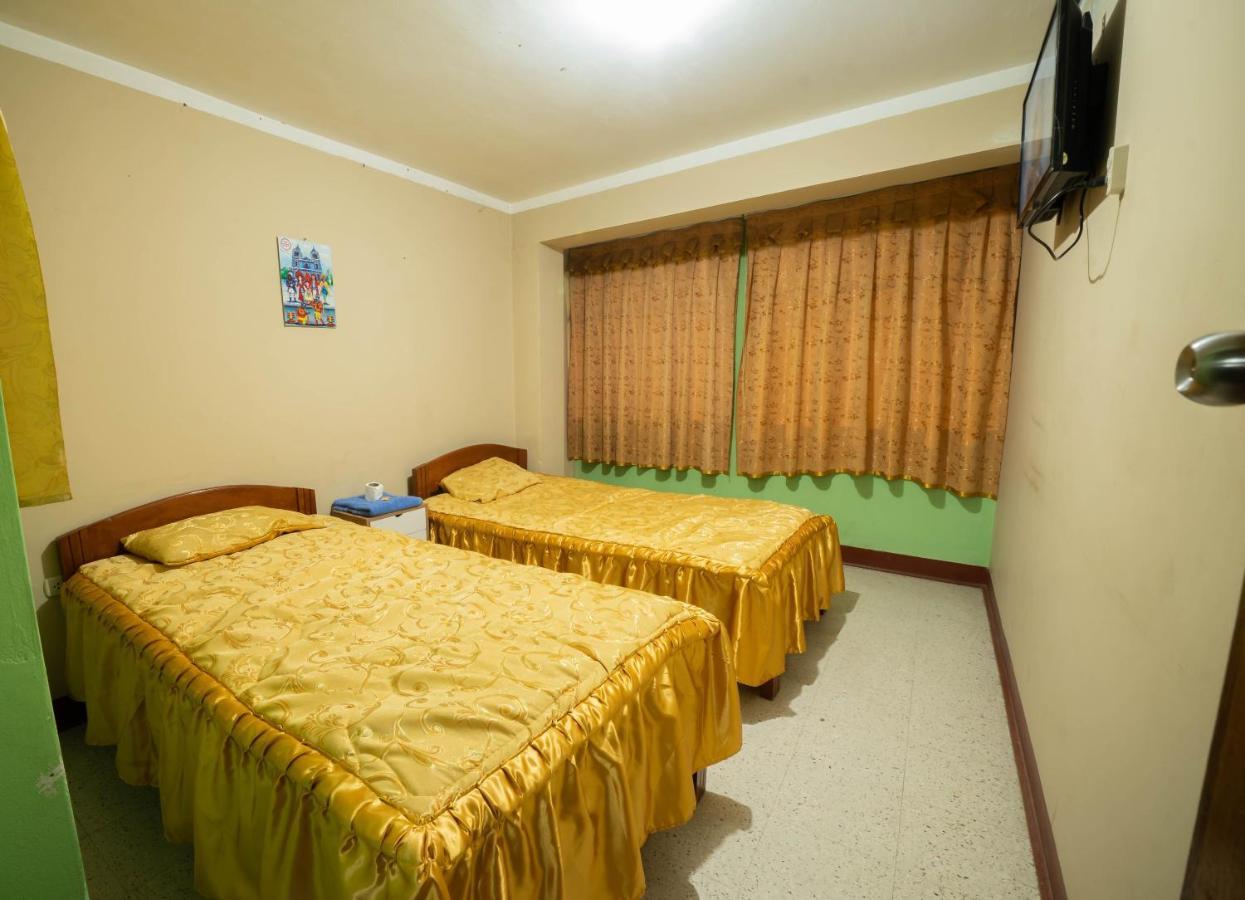 Hotel Hostal Tarapaca Huánuco Zewnętrze zdjęcie