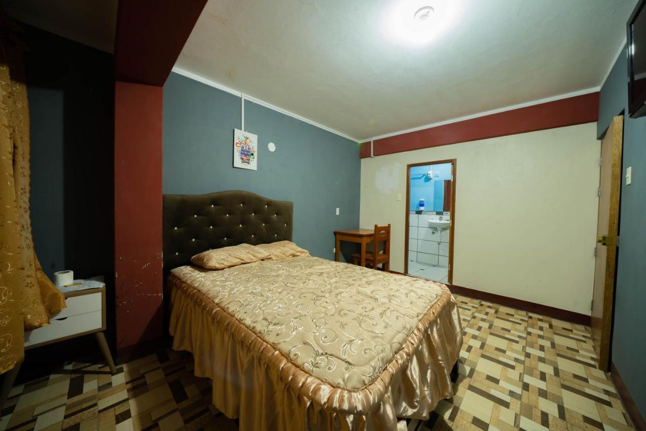 Hotel Hostal Tarapaca Huánuco Zewnętrze zdjęcie